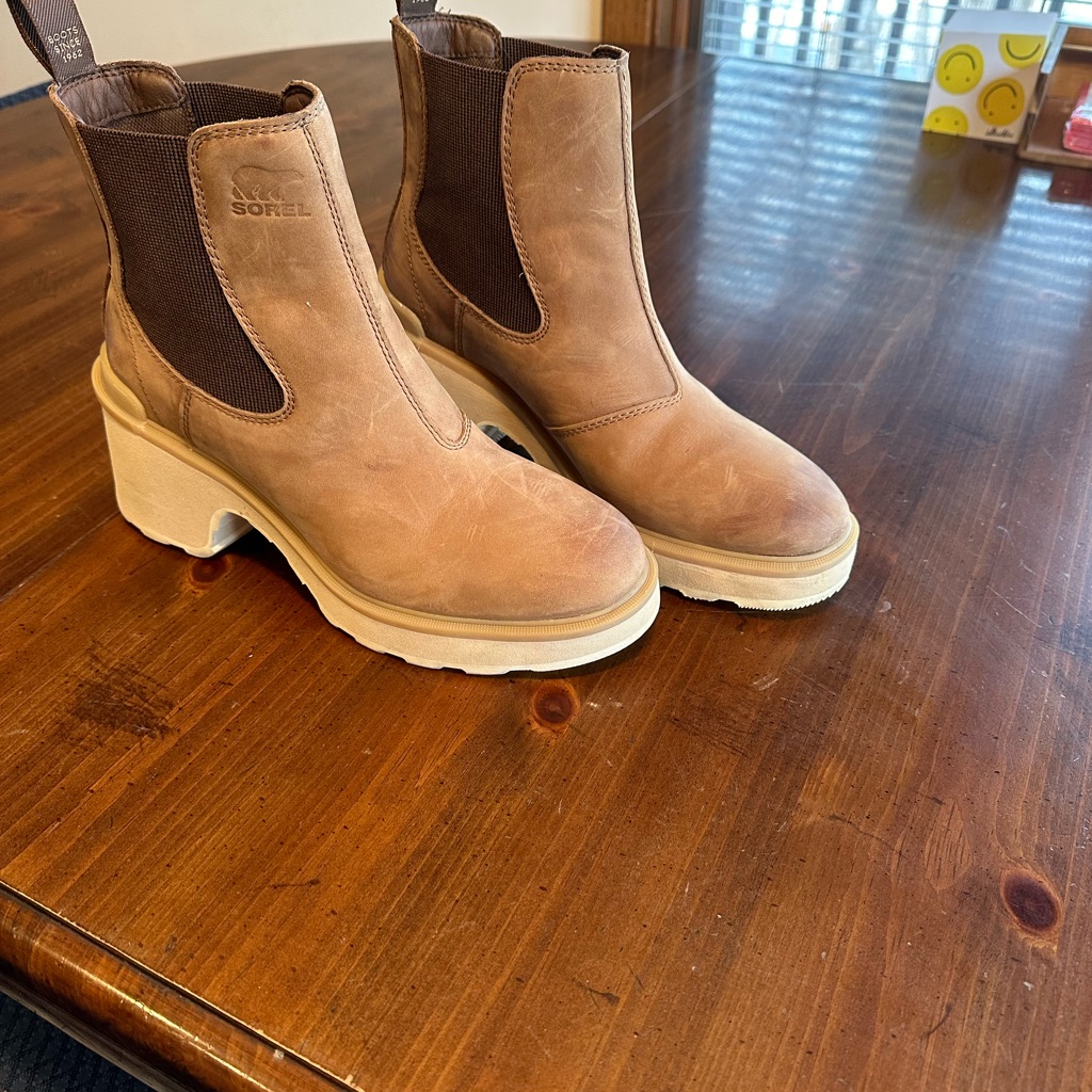 Women’s Hi-Line Heel Chelsea Boot